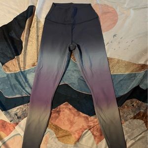 Alo watercolor leggings size small